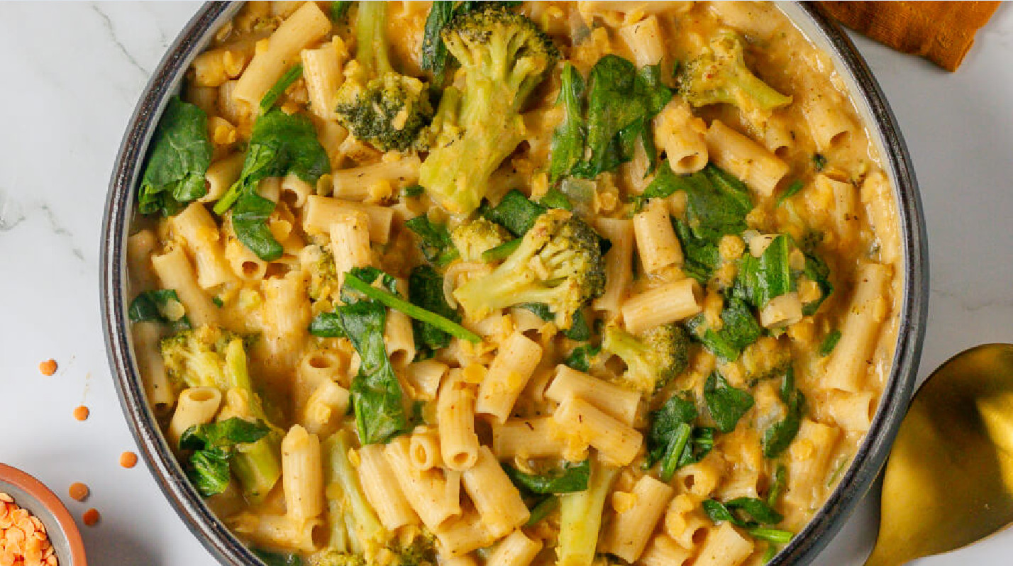One Pot Creamy Red Curry Pasta