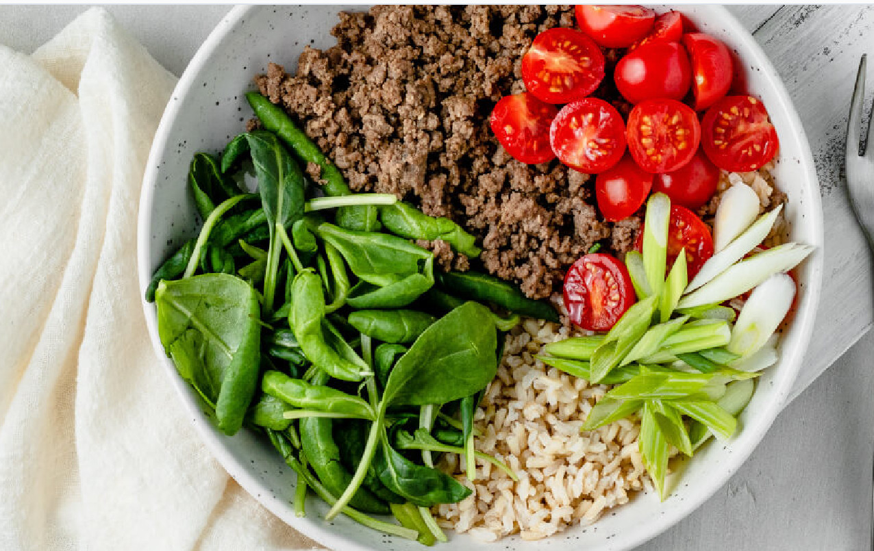 Beef, Spinach and Tomato Rice Bowl