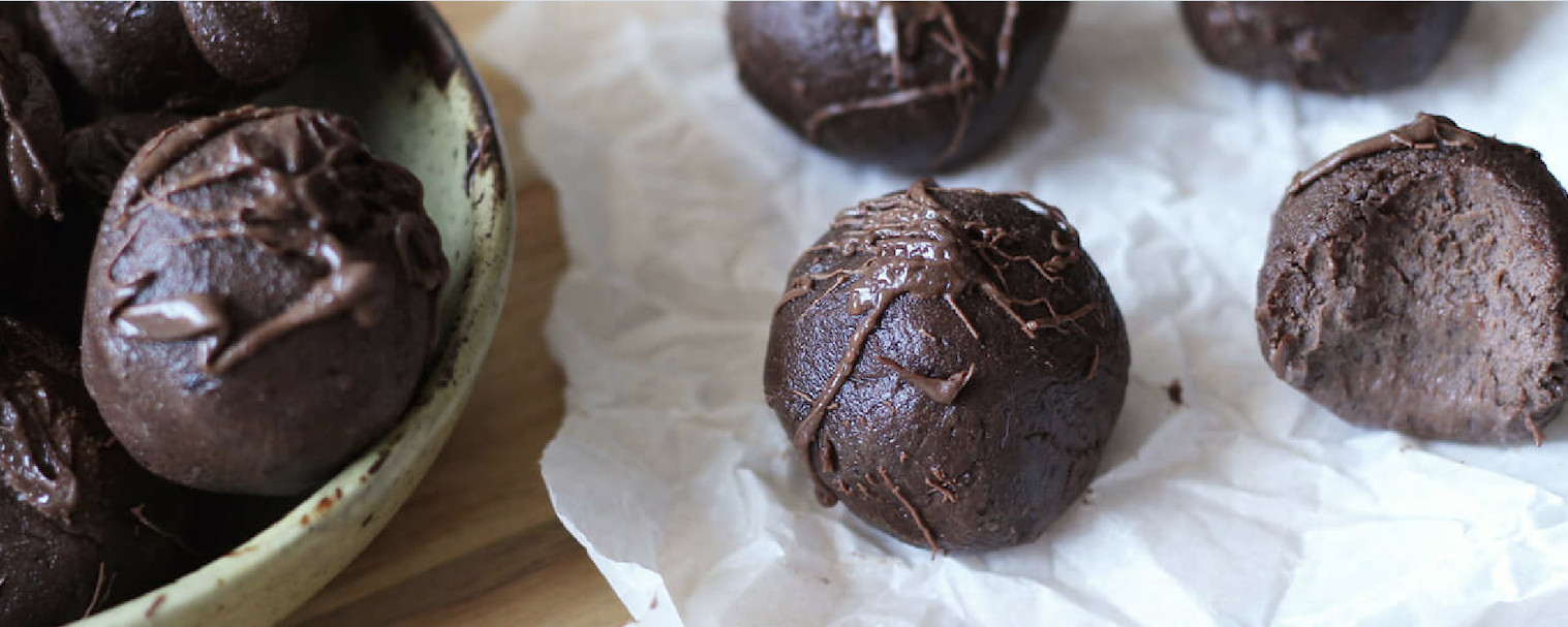 Brownie Batter Protein Balls