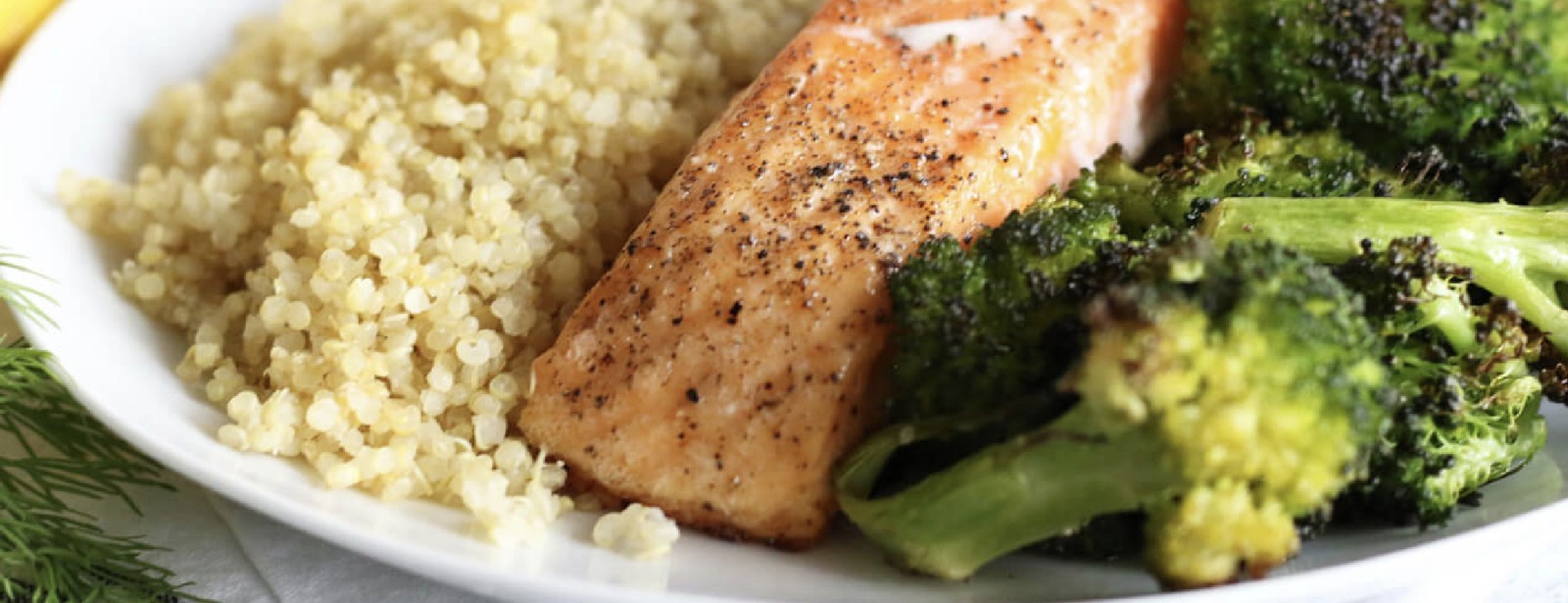 Baked Salmon with Broccoli and Quinoa 