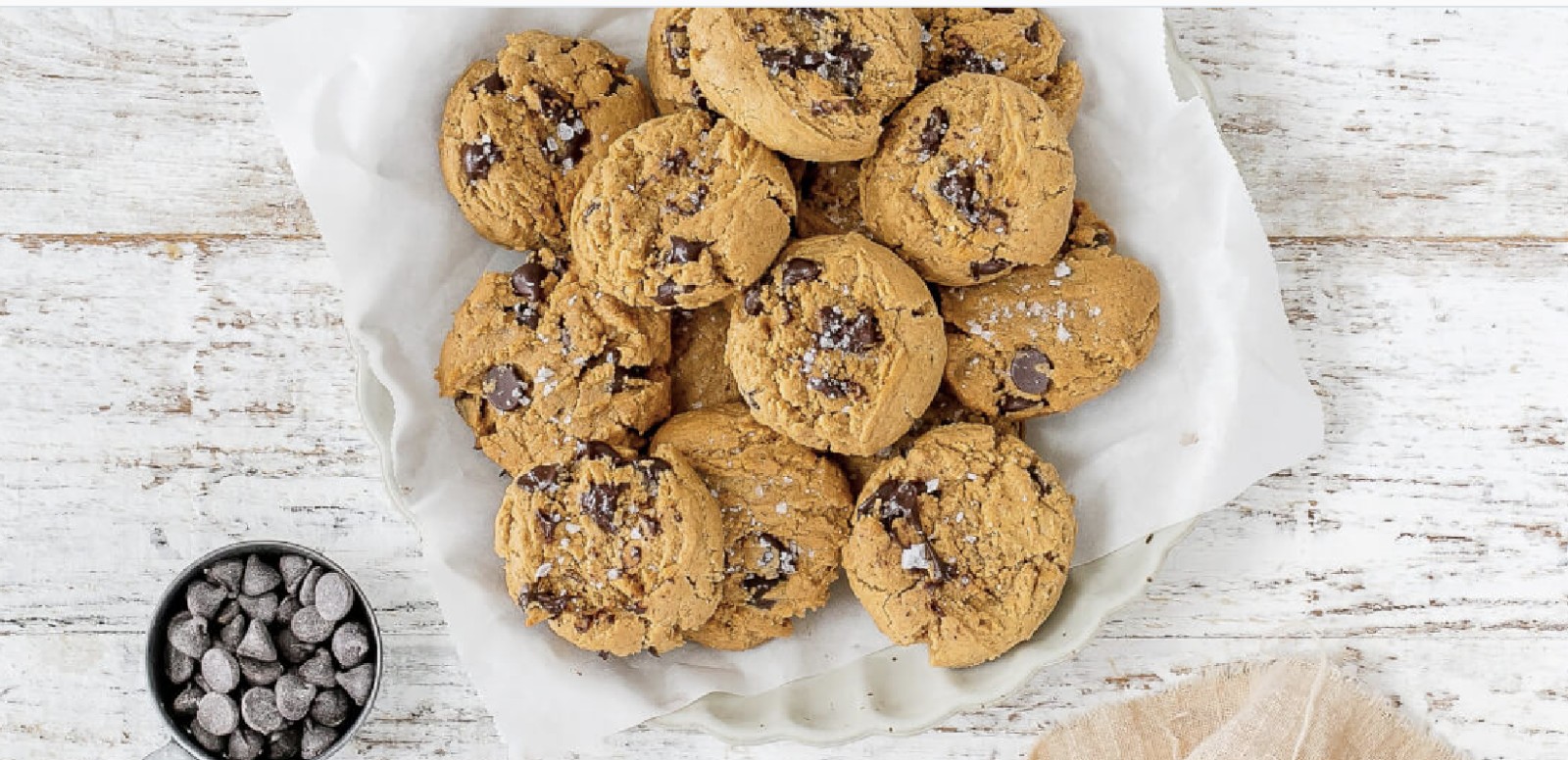 Flourless Peanut Butter Chocolate Chip Cookies