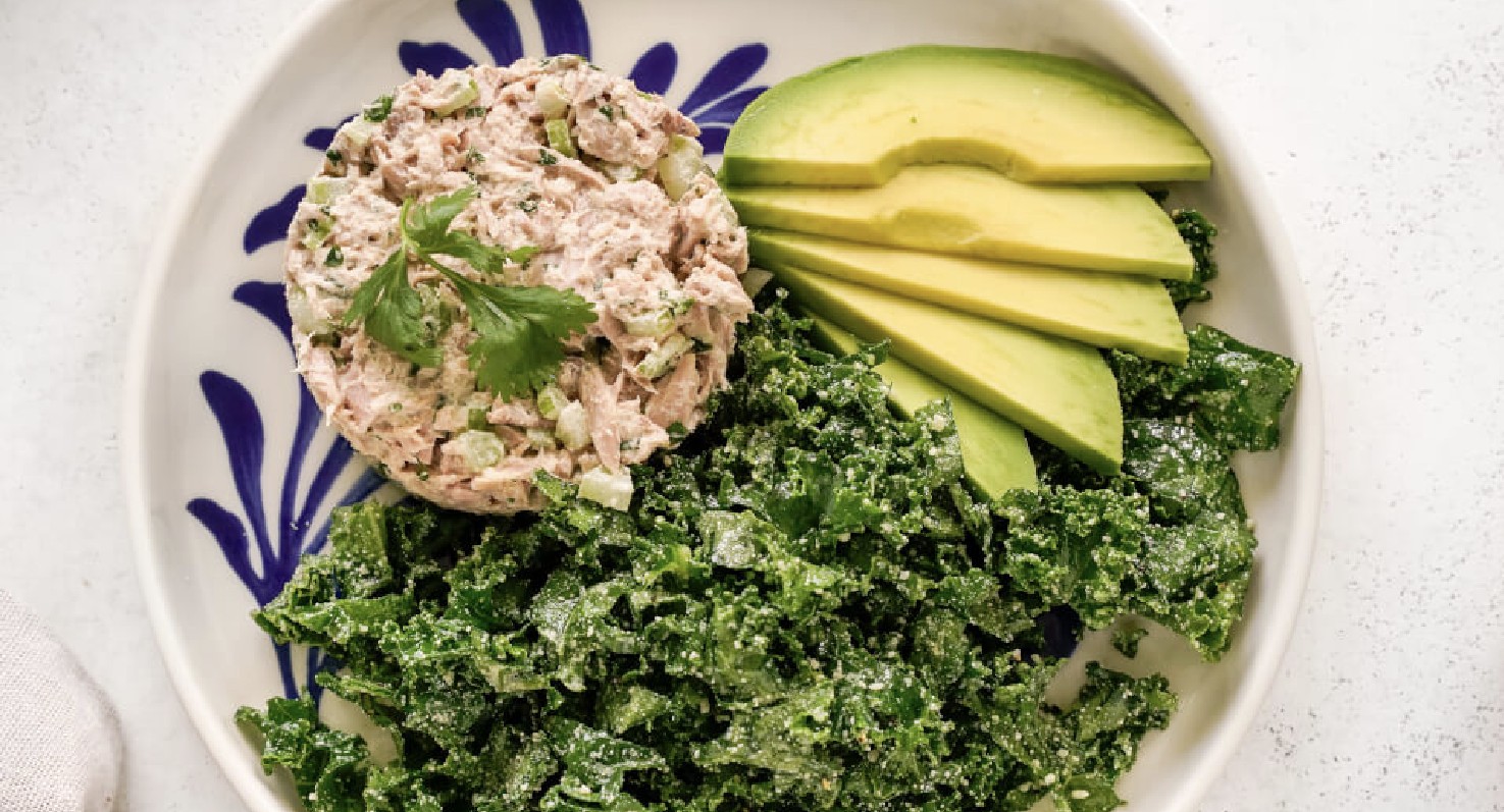 Tuna Salad with Kale & Avocado