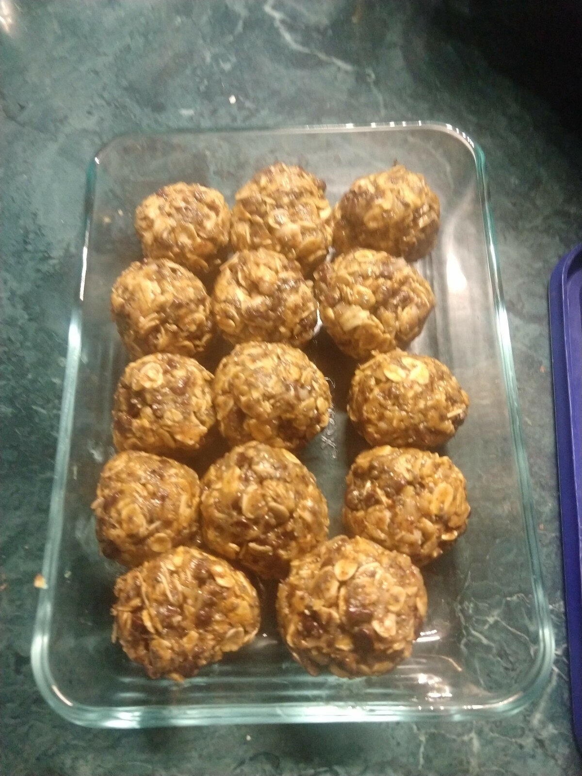 How To Make Your Own Granola Balls 