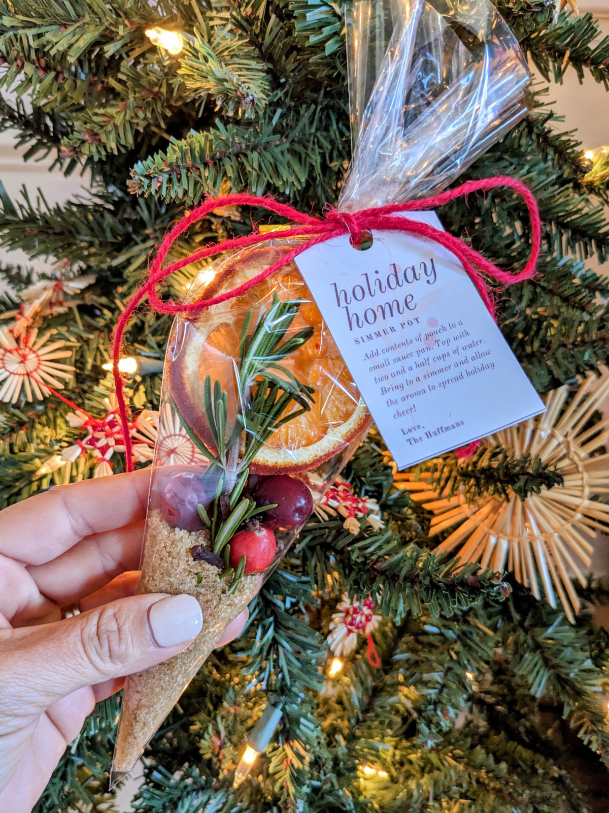 A DIY Holiday Gift to Warm the Room and Your Heart!