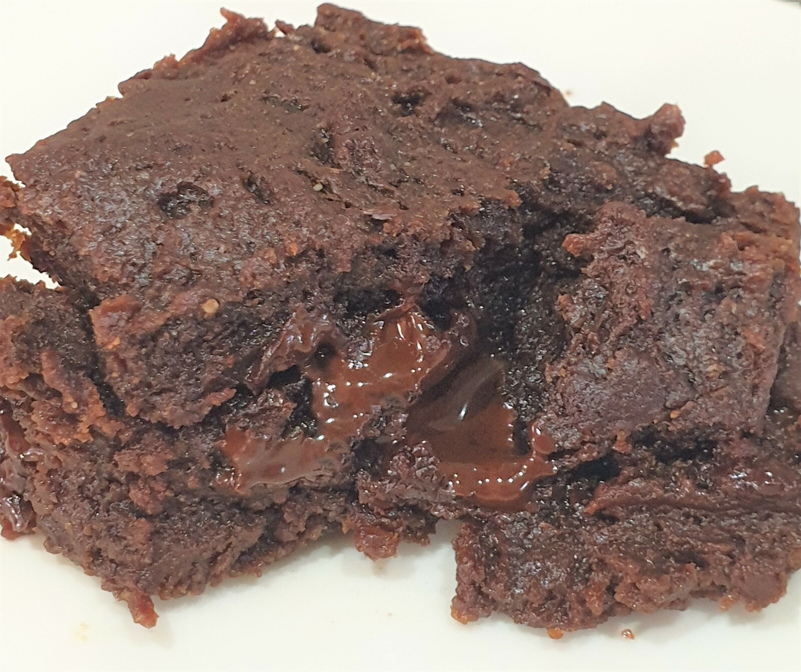 Paleo Chocolate Hazelnut Brownies 