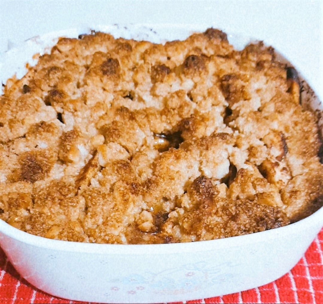 Low-Carb Paleo Apple Crumble