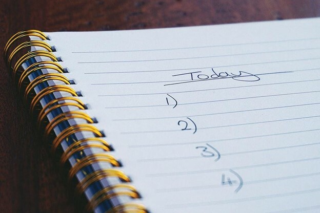 How To Stay Organized When Life Is Out Of Control