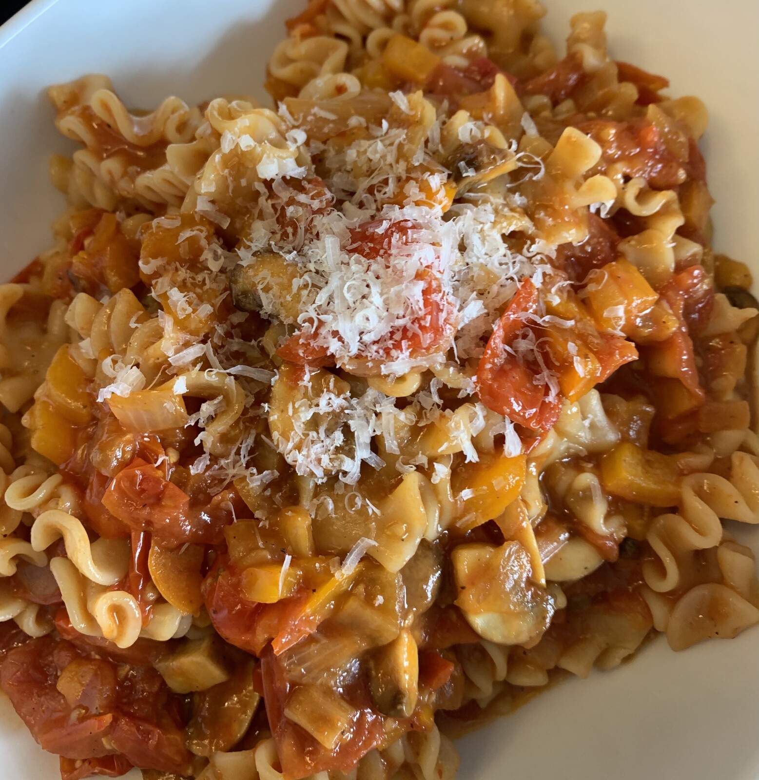 Fresh Tomato and Vegetable Pasta Sauce in Just 15 Minutes!
