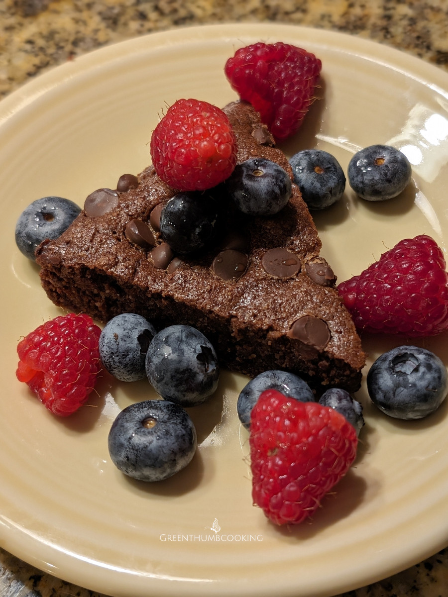 Cinnamon Infused Almond Flour Brownies