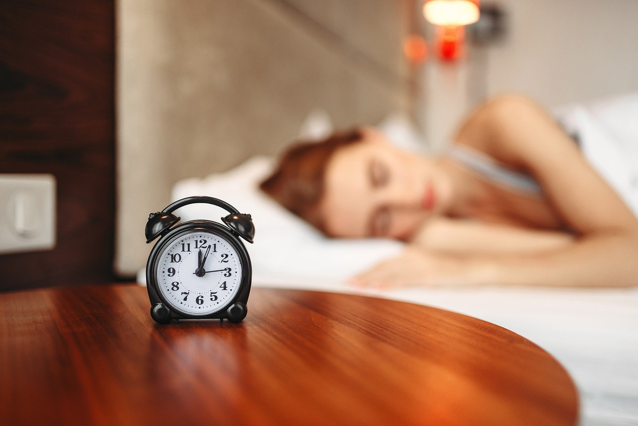 Conquer Your Snooze Button and Feel More Awake