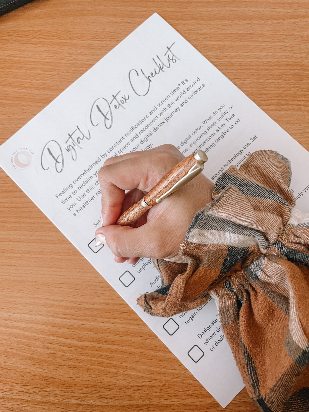 Reconnect with the Present: Effective Digital Detox Tips for Busy Mums